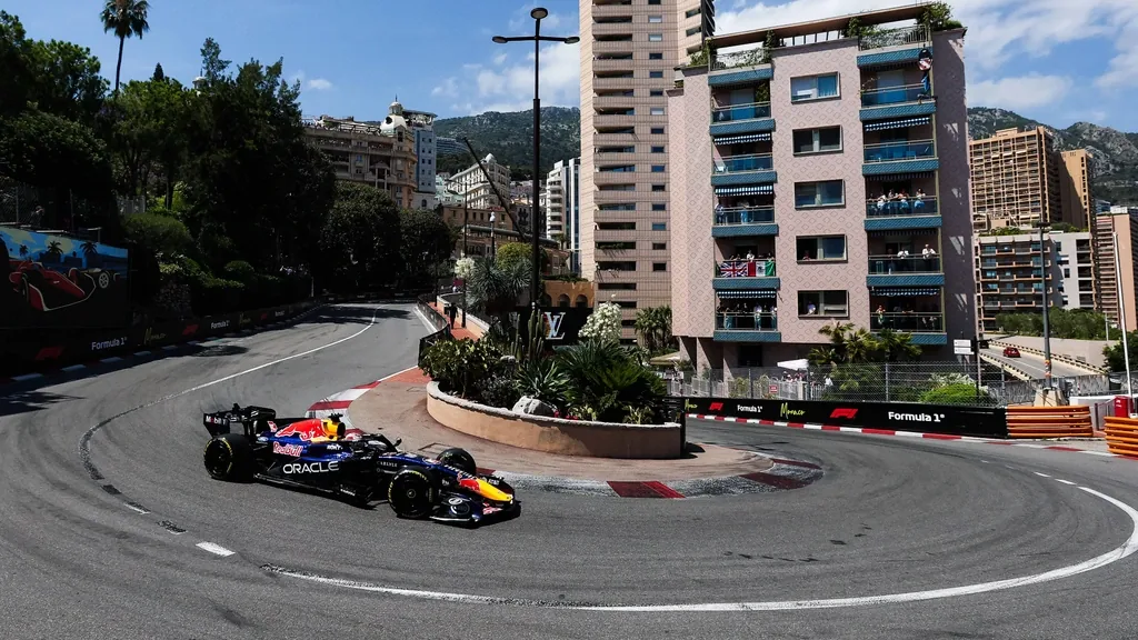 Nieuwe F1-kalender komt Verstappen bijzonder goed uit - RacingNews365